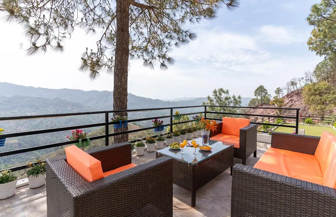 Villa Woodside Meadows By Veo - Hilltop Villa With Jacuzzi At Kasauli-1