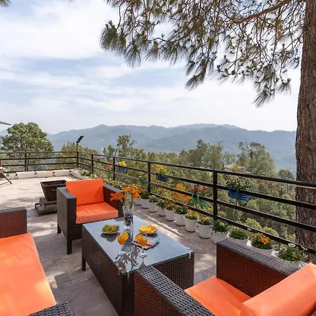 Villa Woodside Meadows By Veo - Hilltop Villa With Jacuzzi At Kasauli-2
