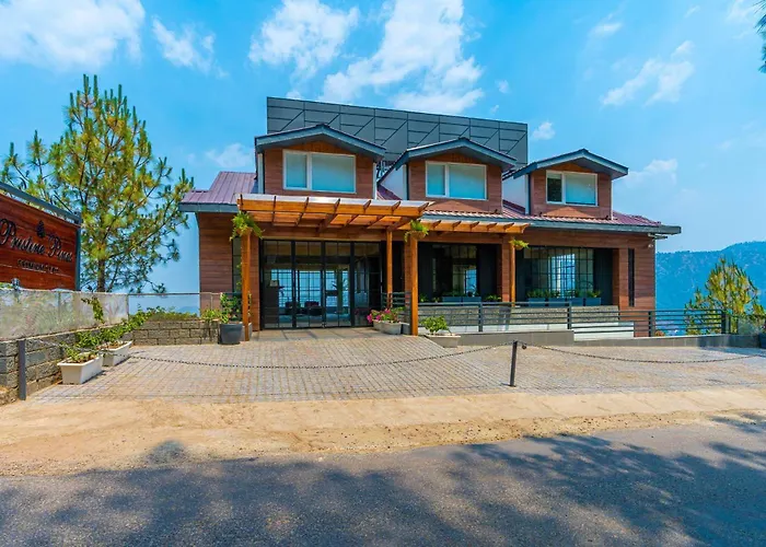 Pristine Pines By Veo - 8Br,2Br With Comp Breakfast At Kasauli Villa